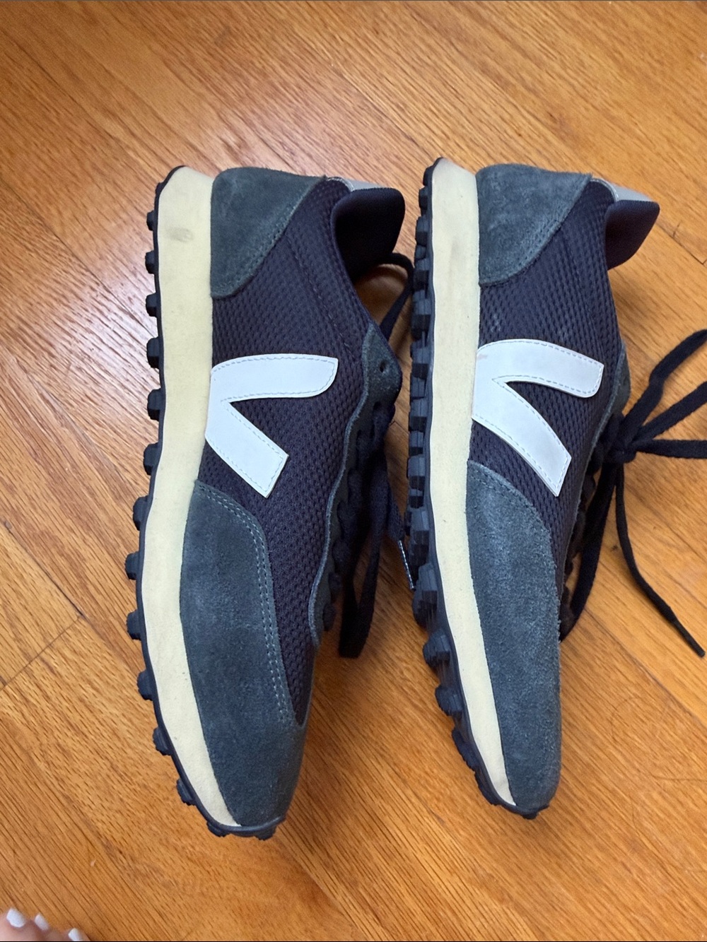 Veja Retro Runner Sneakers in Dark Green and Black - Picture 4 of 6